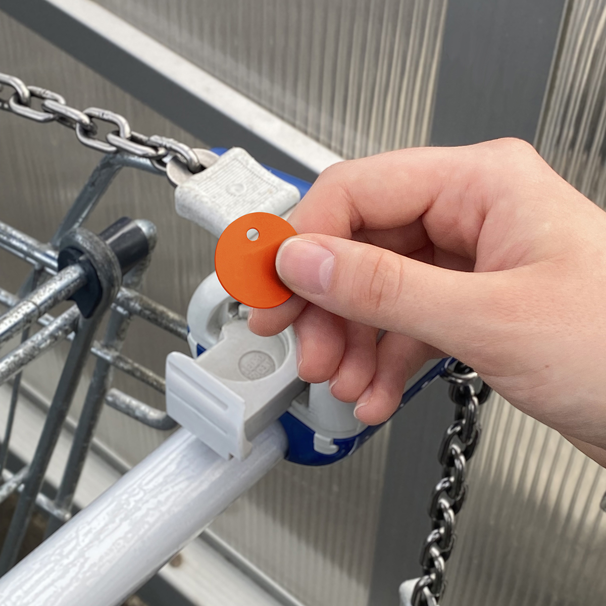 Metall-Karabinerhaken "Omega" als Werbeartikel mit Logo bedrucken